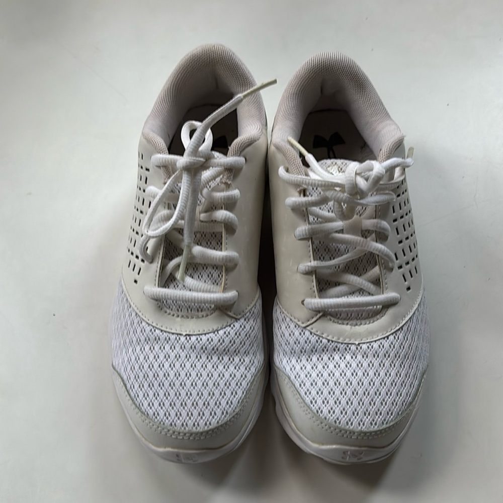 Under Armour white sneakers size 5.5